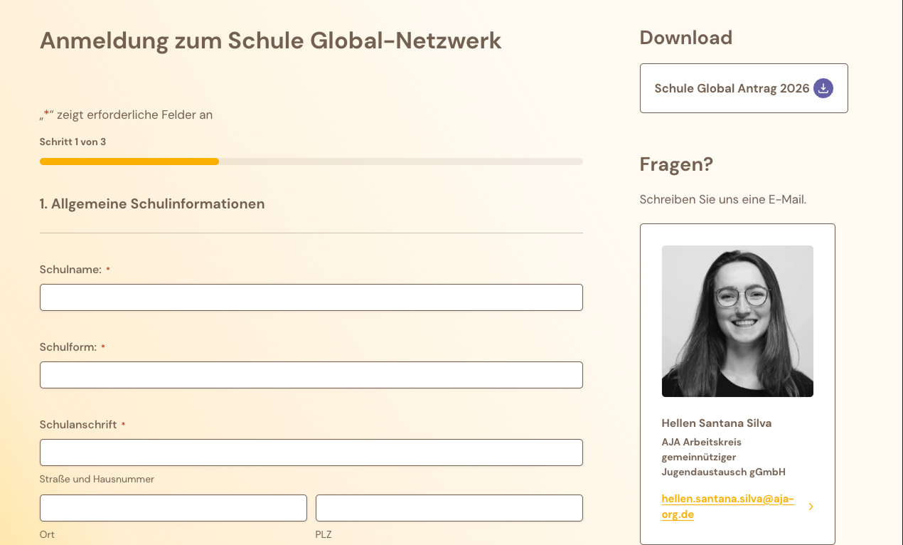 Anmeldeformular für das Schule Global-Netzwerk mit allgemeinen Schulinformationen und Kontakt.